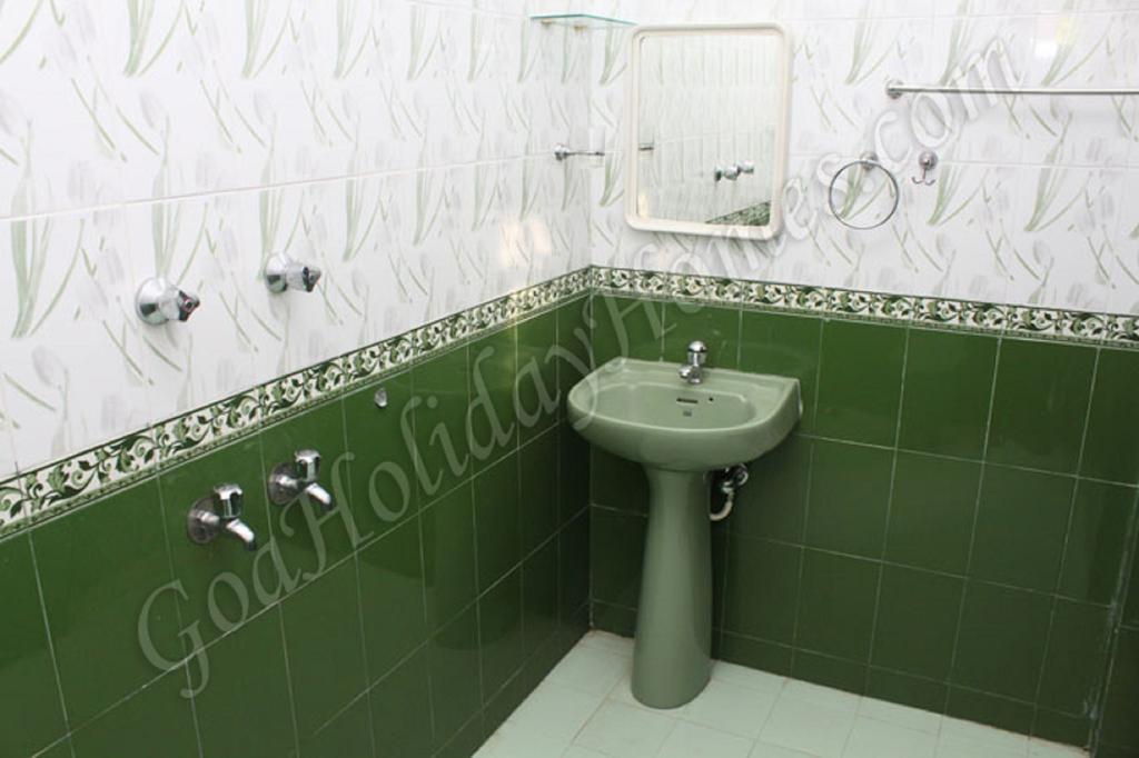 Shalom Dream Home Candolim Room photo