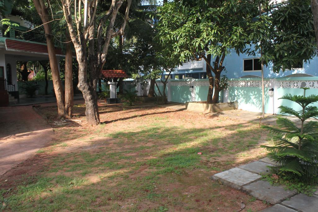 Shalom Dream Home Candolim Exterior photo